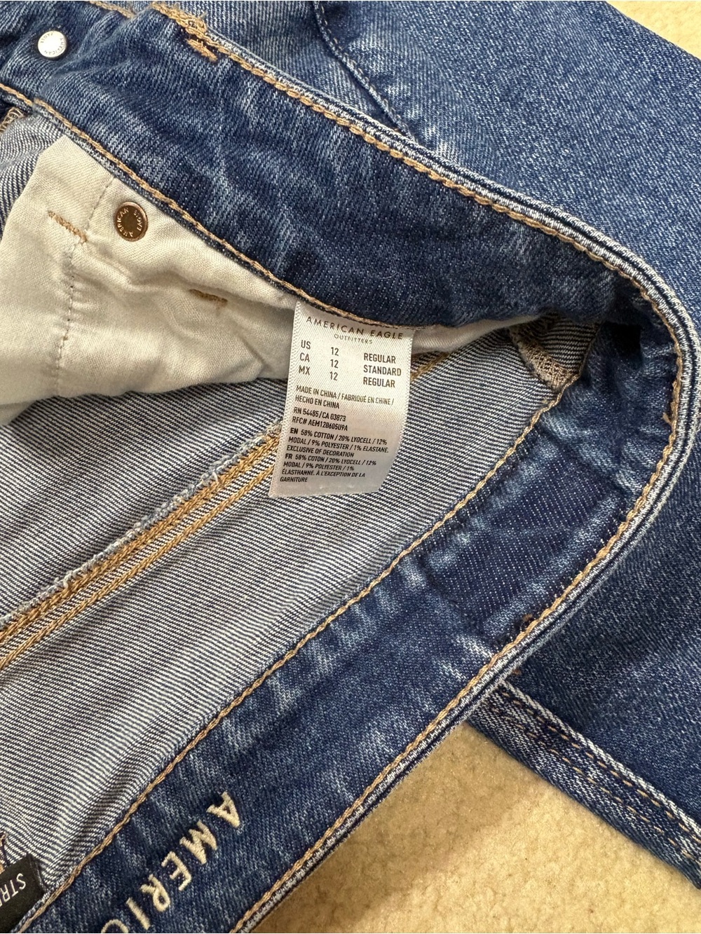 American Eagle Mom Straight Jeans - Medium Blue - Picture 3 of 3